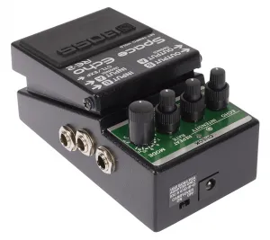 Boss RE-2 Gitarový efekt