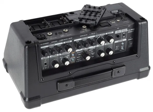Boss Cube Street II Modelingové gitarové kombo
