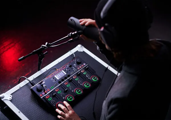 Boss RC-505 MKII Gitarový efekt
