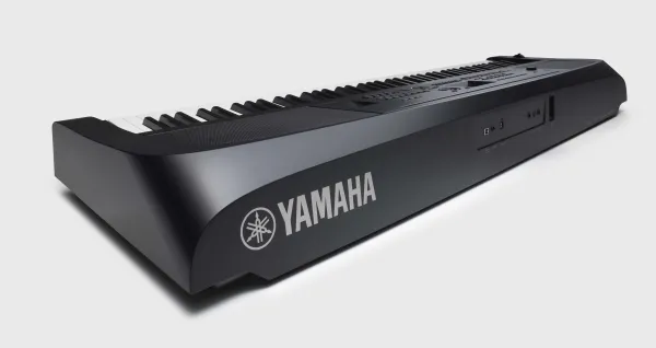 Yamaha DGX 670 B Digitálne stage piano Black