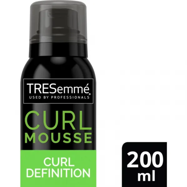 TRESemmé Botanique Cactus Water & Coconut stylingová pena pre kučeravé vlasy 200 ml