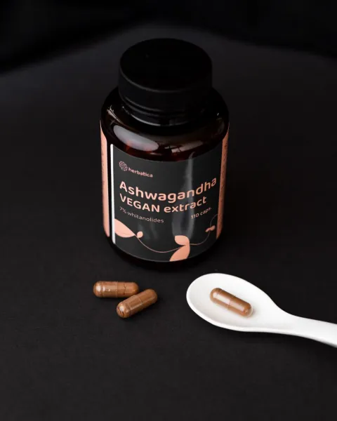 Ashwagandha vegánske kapsuly - 7% extrakt whitanolidov - 110 kapsúl - Herbatica