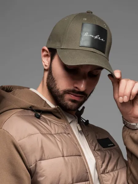 Pánska khaki šiltovka s veľkou nášivkou V2 ACCS-0101