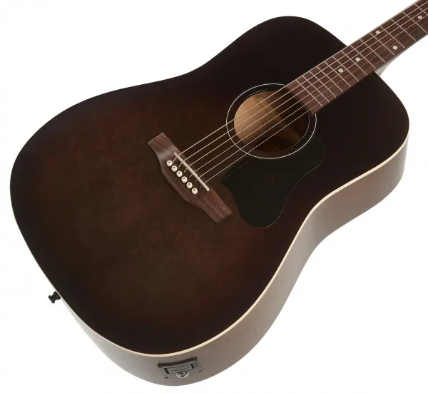 Art & Lutherie Americana Bourbon Burst Presys II