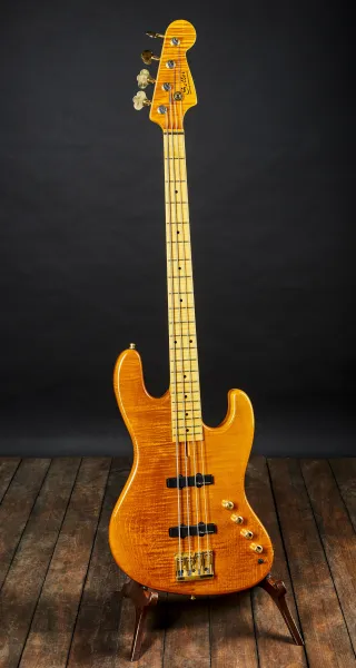 Soller&Sivcak Guitars 2000 JB 4 Amber