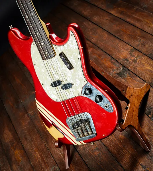 Fender 1973 Mustang Bass Competition Red