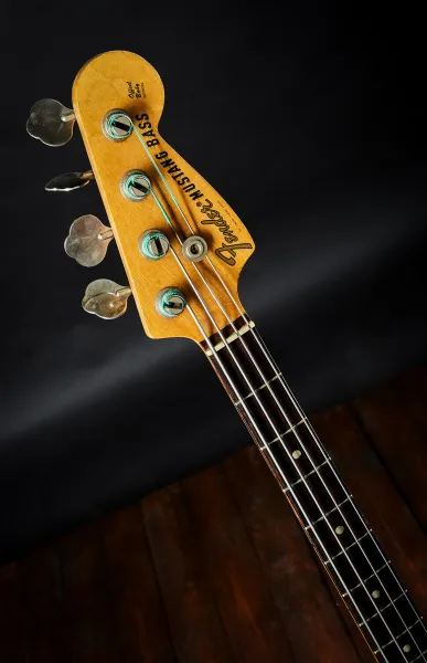 Fender 1973 Mustang Bass Competition Red