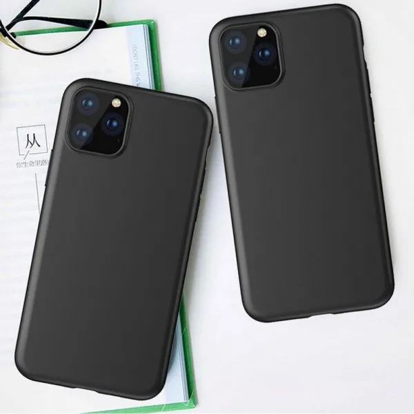 Soft Case iPhone 15, čierny