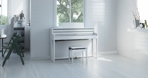 Roland HP704-WH