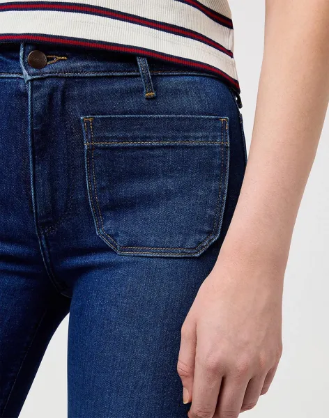 WRANGLER Dámske rifle  FLARE DARK WASH 112351028 Veľkosť: 30/32