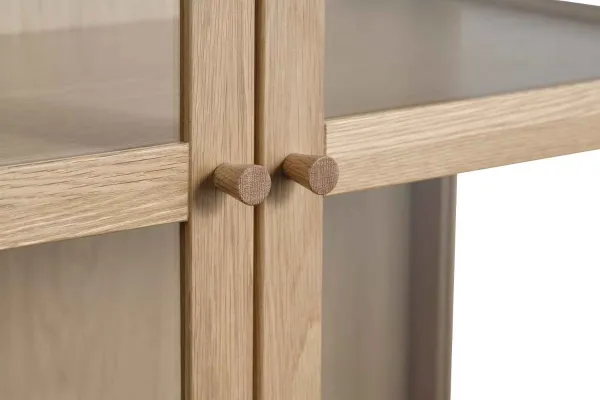 Furniria Dizajnová vitrína Dallan 190 cm prírodný dub