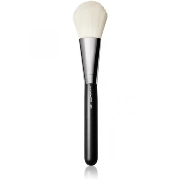 MAC Cosmetics Brush 135S Large Flat Powder oválny štetec na púder 1 ks
