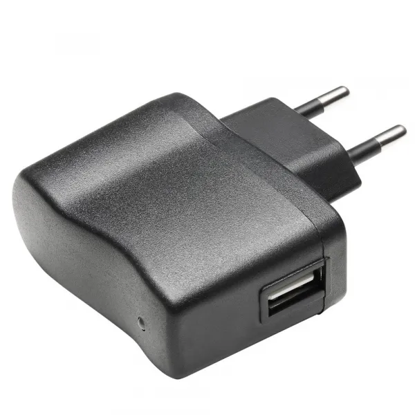 Adam Hall SLED PS USB