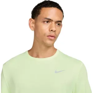 Nike NK DF UV MILER SS Pánske tréningové tričko, reflexný neón, veľkosť