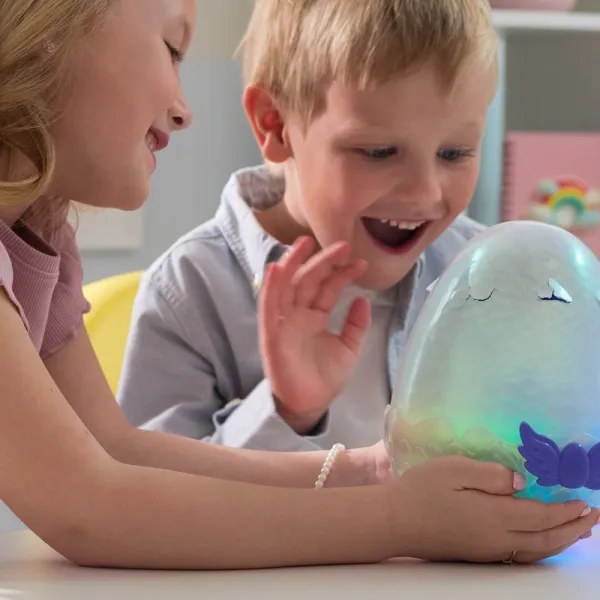 Hatchimals liahnuce sa interaktívne zvieratko dráčik