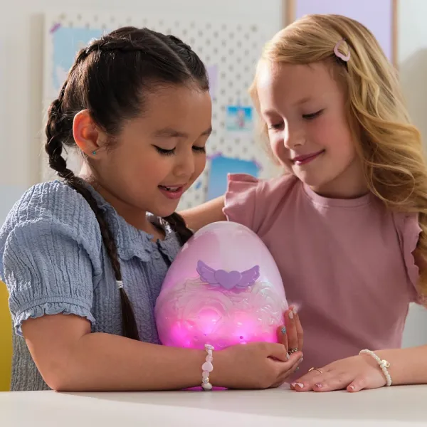 Hatchimals liahnuce sa interaktívne zvieratko jednorožec