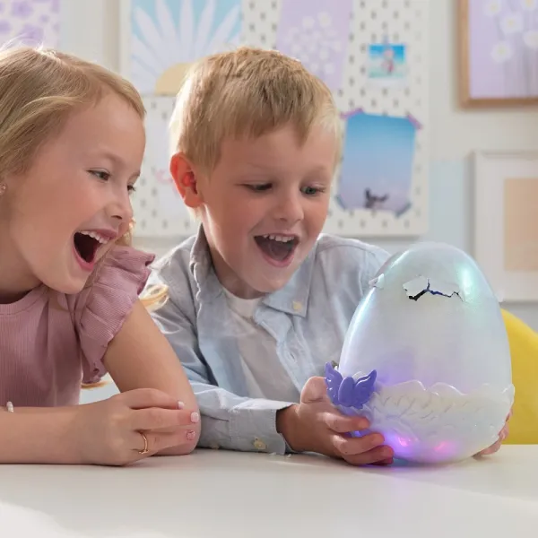 Hatchimals liahnuce sa interaktívne zvieratko dráčik