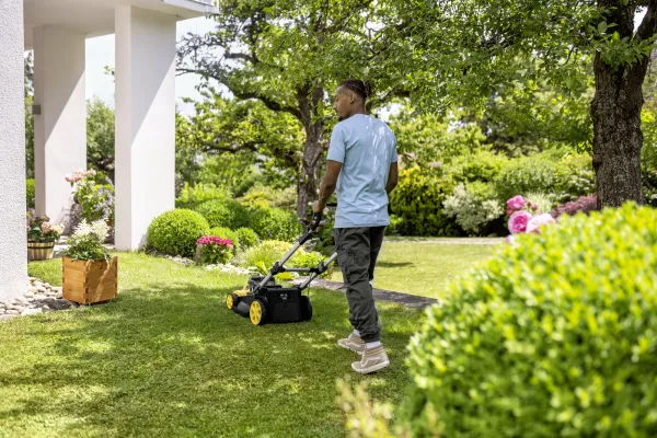 Karcher Kärcher Kosačka LMO 5-18 Dual Battery Set