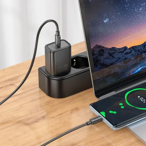 Hoco Sieťová nabíjačka N60 USB-C + kábel USB-C - Lightning, PD QC 20W, čierna