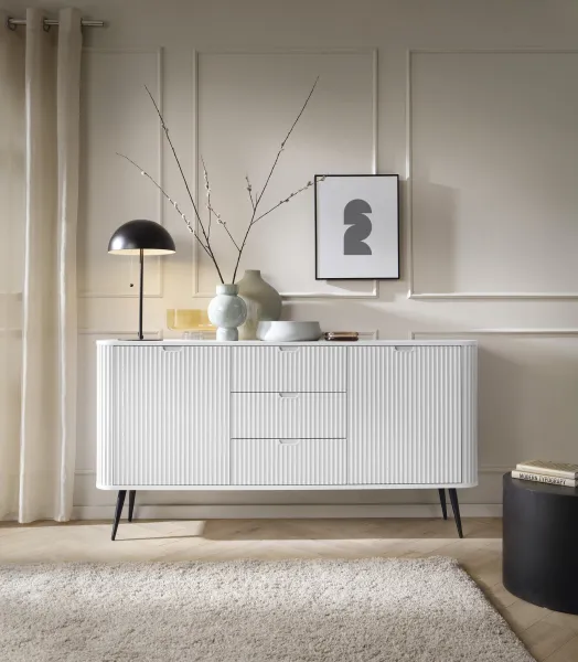 Piaski Komoda Zova 168 cm biela/čierna