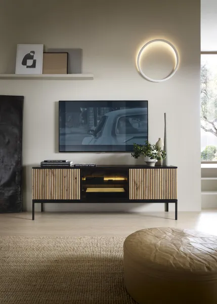 Piaski TV stolík Sento s LED osvetlením 154 cm dub wotan/čierny