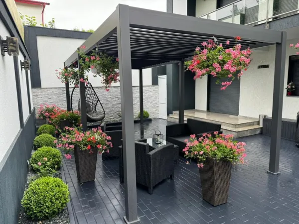 ArtRoja Bioklimatická hliníková pergola INTRO PLUS voľne stojaca | antracit  6 x 3 m