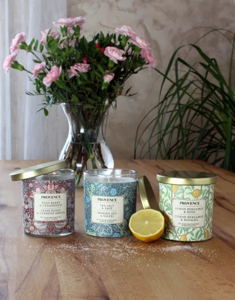 Vonná sviečka v skle PROVENCE 30 hodín bergamot, bazalka