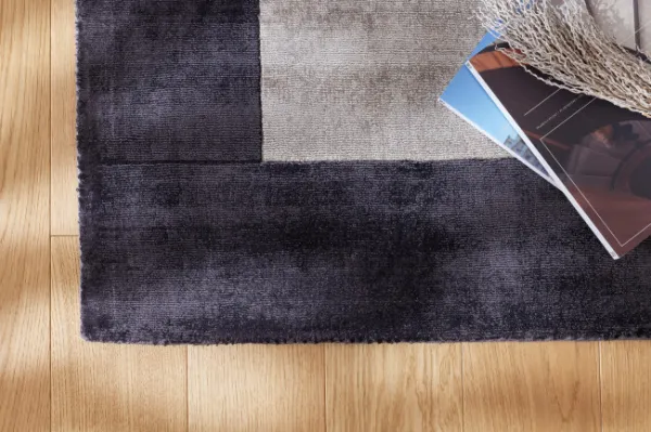 Koberec Blade Border Charcoal strieborný