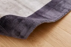 Koberec Blade Border Charcoal strieborný
