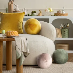 Dekoratívny vankúš Gaja 4 olivový
