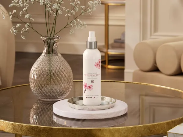 Sakura Refreshing Spray