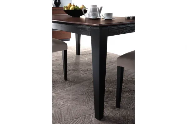 Szynaka Jedálenský rozkladací stôl Fuego z masívu 160/240 cm dub antický/čierny