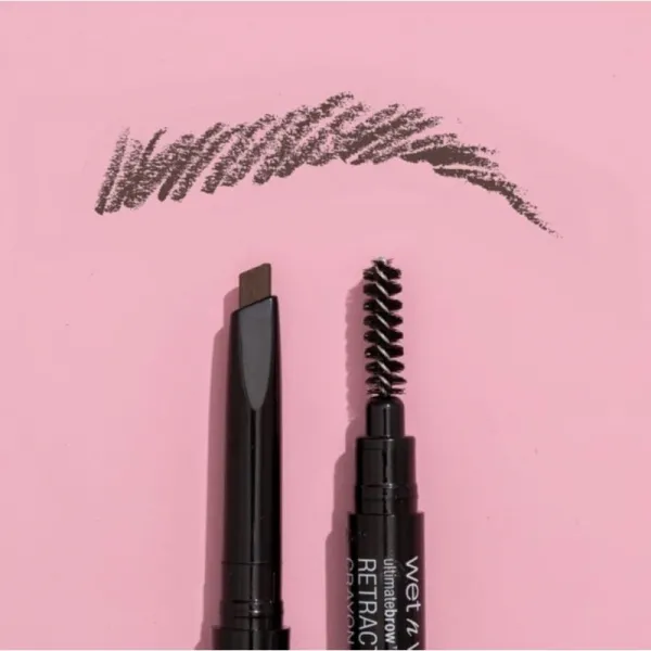 Wet n Wild Ultimate Brow obojstranná ceruzka na obočie s kefkou odtieň Medium Brown 0.2 g