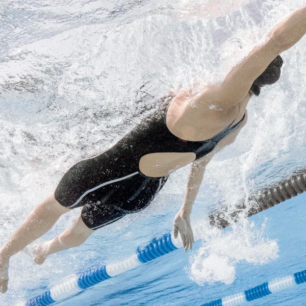 Dámske plavky na sút'aže finis rival open back kneeskin black 28