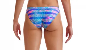 Spodný diel plaviek funkita pastel palm hipster brief 30