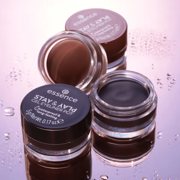 essence STAY & PLAY očné linky odtieň 01 Black 5 g