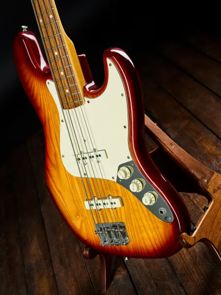 Fender 1982 Jazz Bass Sienna Burst Mint!