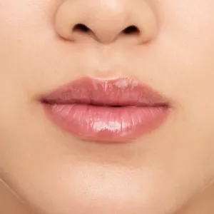 essence the super peptide balzam na pery odtieň 03 Toffeetastic! 10 ml