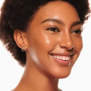essence baby got bronze rozjasňujúci bronzer s trblietkami odtieň 10 Golden Hour 5.5 g