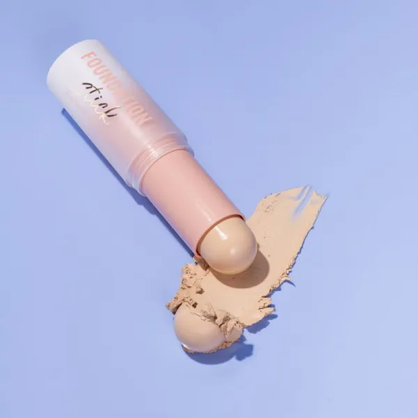 essence FOUNDATION Stick dlhotrvajúci make-up v tyčinke odtieň 50 10 g