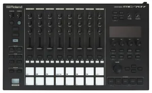 Roland MC-707 Groovebox