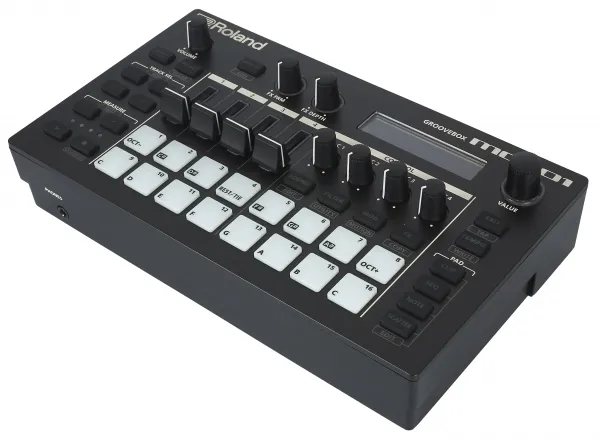 Roland MC-101