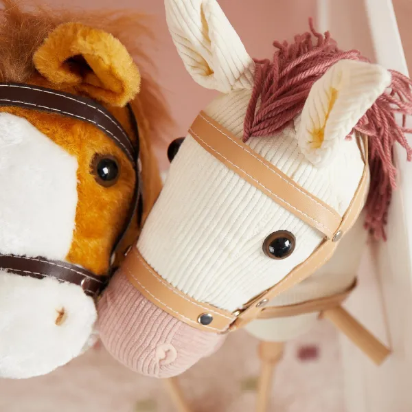 Bieco - Hobby Horsing na tyči - koník Ginger