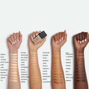 NARS Light Reflecting™ Foundation rozjasňujúci make-up pre prirodzený vzhľad odtieň PERTH 30 ml