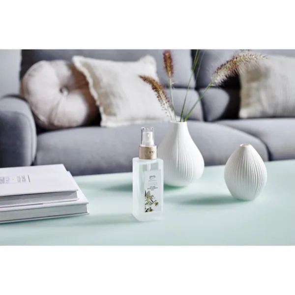 ipuro Essentials White Lily bytový sprej 120 ml
