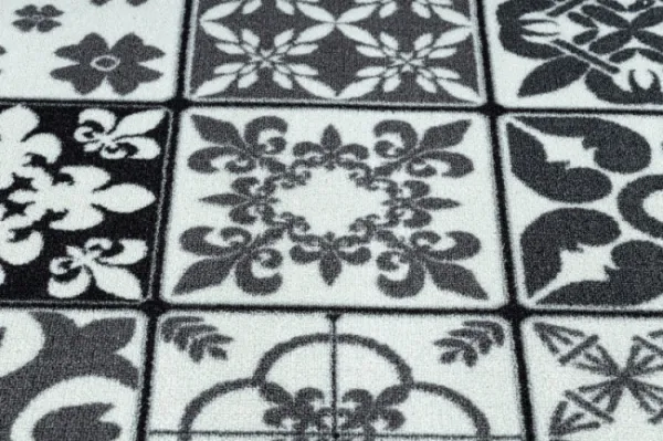 Protišmykový behúň AZULEJO PATCHWORK lisabonský obklad - sivý / čierny