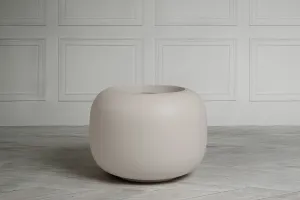 Pottery Pots Kvetináč Sphere Low, hodvábne biela, viac veľkostí - Potterypots Velikost: M - ⌀ 53,5, v. 40,4 cm