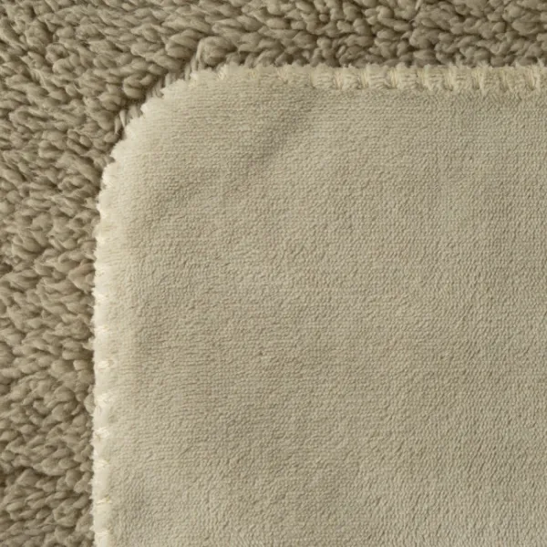 PríjemnátepládekabéžovejfarbyŠírka:200cm|Dĺžka:220cm