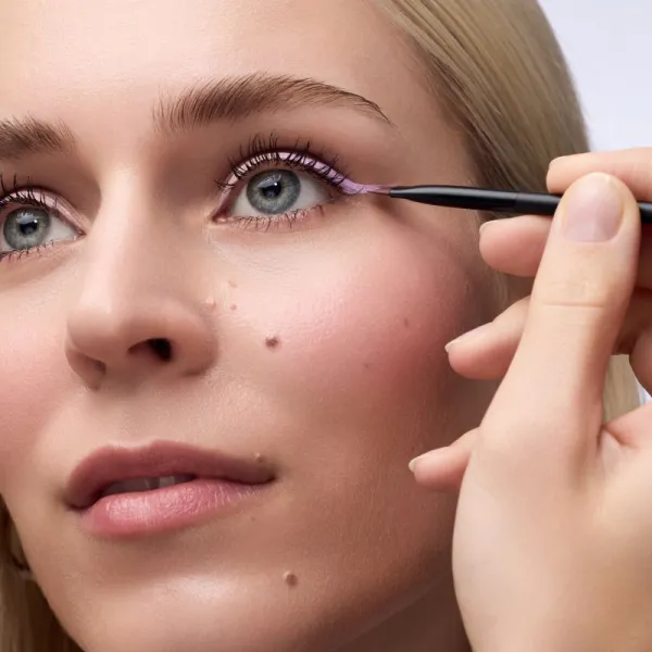 Catrice Magic Perfectors štetec na očné linky obojstranný 1 ks