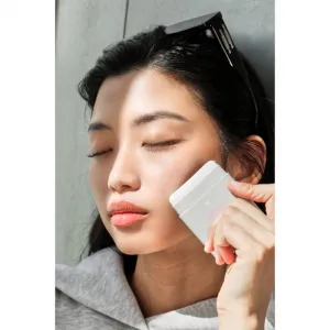 Mizon Inout Smooth Mineral Sun Stick minerálny ochranný krém na tvár a citlivé partie v tyčinke SPF 50+ 26 g